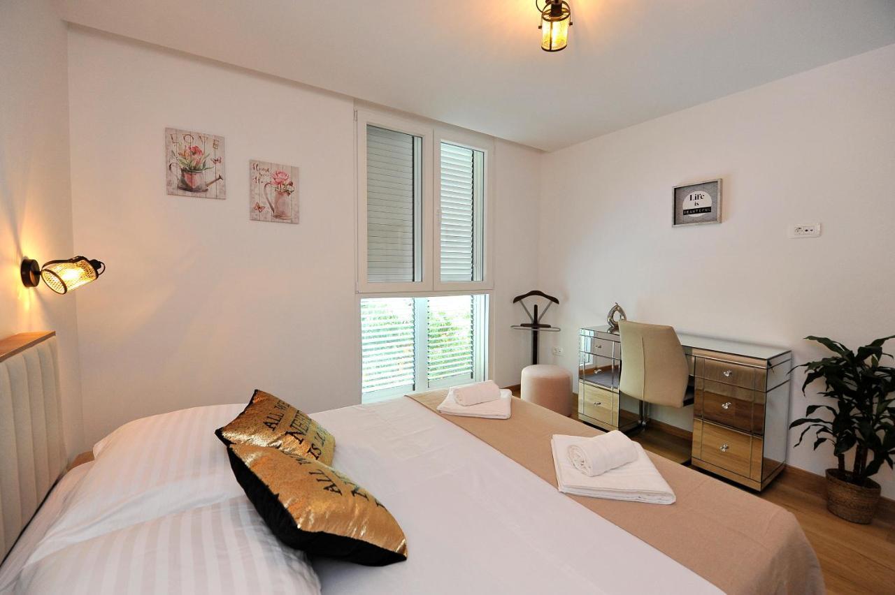 Carruba Split Apartment Exterior foto